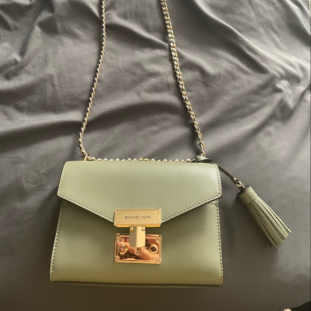 Michael kors crossbody